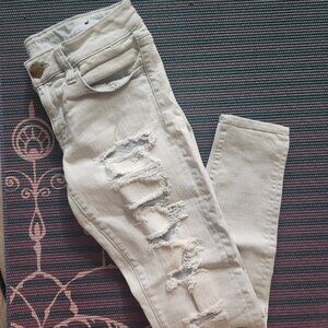Light Wash Distressed Skinny Jeans - Womens sz 2